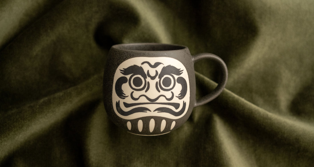Mino Japanese Daruma Mug [black]