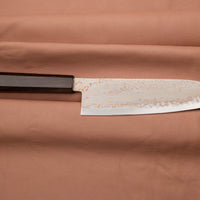 Hayabusa Santoku Aogami #2 Rainbow Damascus is a versatile Japanese kitchen knife ideal for preparing meat, fish, and vegetables. Its blade, made of Aogami #2 steel, is thin and precise. It excels in sharpness, edge retention, and ease of maintenance, but above all - looks - with the unique rainbow damascus pattern!