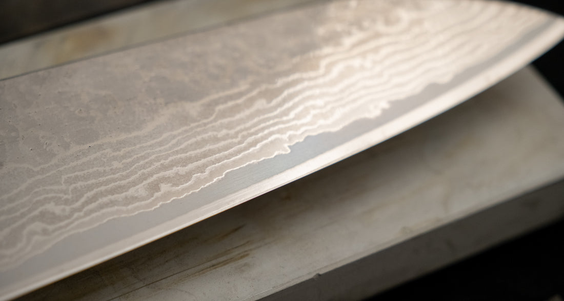 Hokiyama Santoku 440C Damascus 170mm (6.7") - BLADE