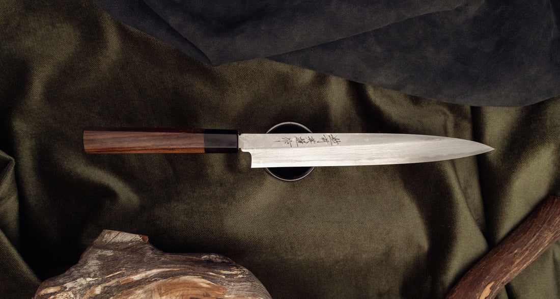 Kitaoka Yanagiba de acero Shirogami n.º 1, Damasco, 240 mm (9.5")