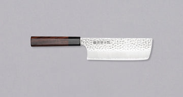 Kouhei-Shinmatsu ZDP-189 Nakiri Silver comes as the culmination of a decade’s worth of expertise and mastery of Japanese knife forging, passed down through generations within the Suncraft smithy. ZDP-189 steel knives are extremely rare and are made by Suncraft specifically for SharpEdge. 