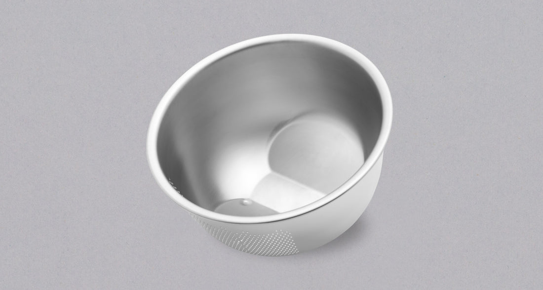 Maruefu Japanese Rice Washing Bowl & Colander