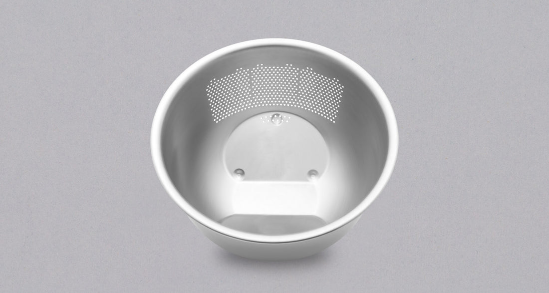 Maruefu Japanese Rice Washing Bowl & Colander