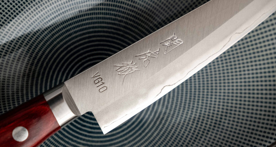 Seki Kotetsu Petty Vg-10 Migaki 135mm (5.3") [red pakkawood]