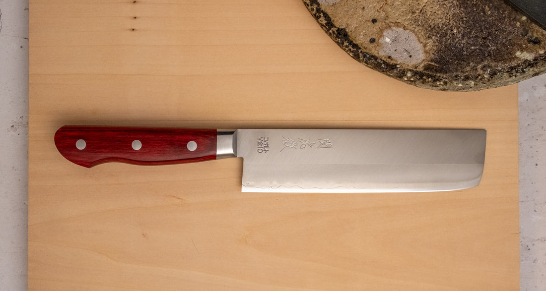 Seki Kotetsu Nakiri VG-10 Migaki 165mm (6.5") [red pakkawood]