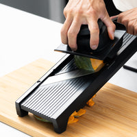 Suncraft Adjustabe Mandoline Slicer