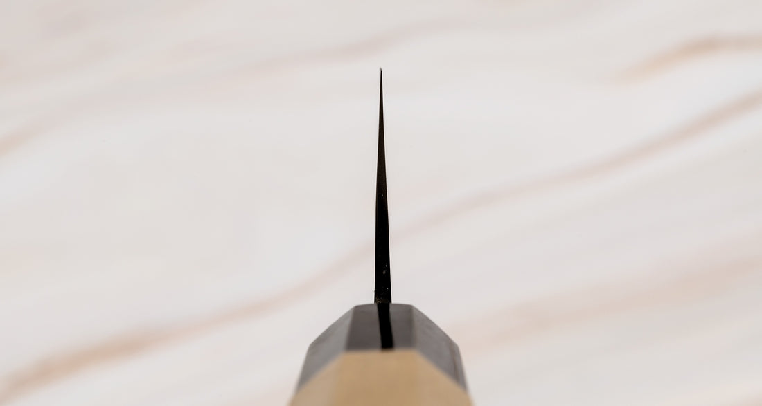 Tojiro Atelier Santoku Shirogami č. 2 Kuro-uchi 140mm (5.5")