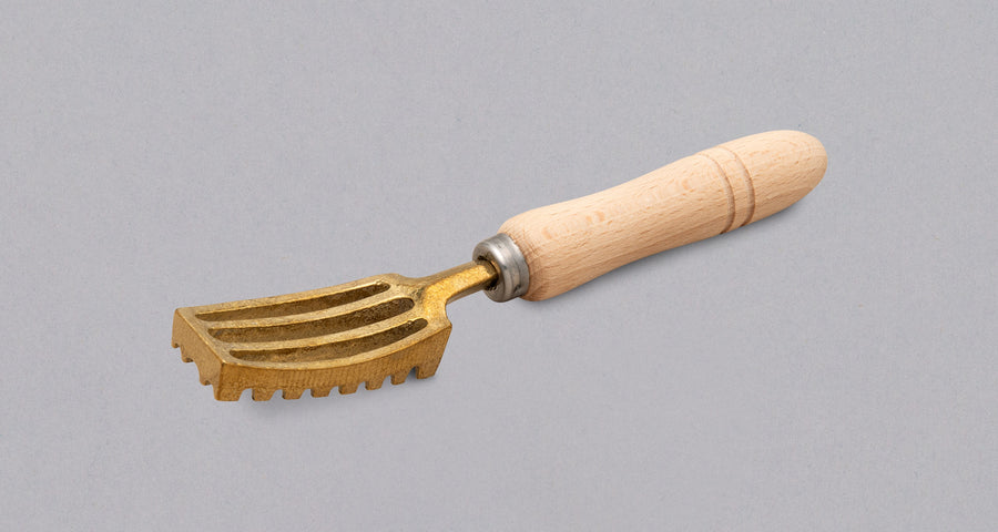 Tsunehisa Fish Scaler