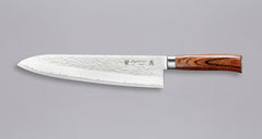 Tamahagane "TSUBAME" Gyuto 270mm (10.6")_1Tamahagane Tsubame Gyuto features a super-long blade of 270mm (10.6”) in length, reserved for only the most daring users. It also requires a large work area and a big cutting board. Due to its length, it is recommended for experienced chefs and all those who are accustomed to longer knives.